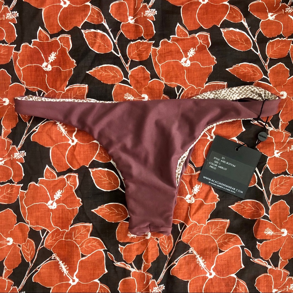 BNWT Acacia Swimwear Axel Bottoms in Merlot Large